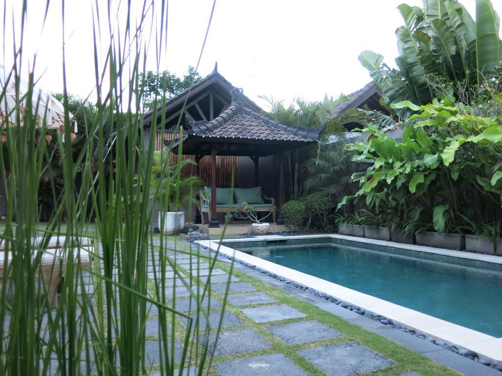Villa Te Kawau Seminyak Zimmer foto